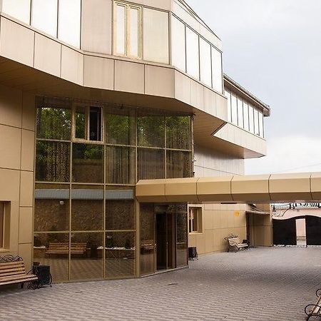 Hôtel Imperiya à Khmelʼnytsʼkyy Extérieur photo