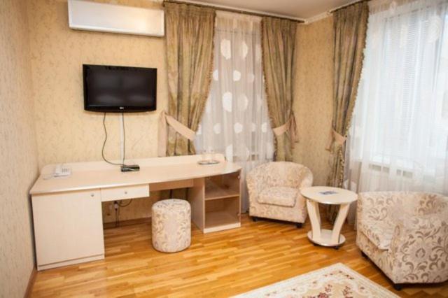 Hôtel Imperiya à Khmelʼnytsʼkyy Extérieur photo